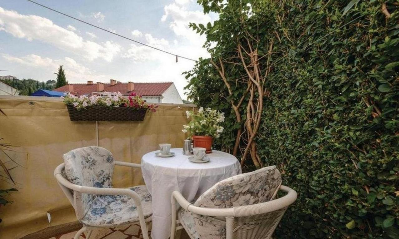 Apartments Raguz 챠브타트 외부 사진