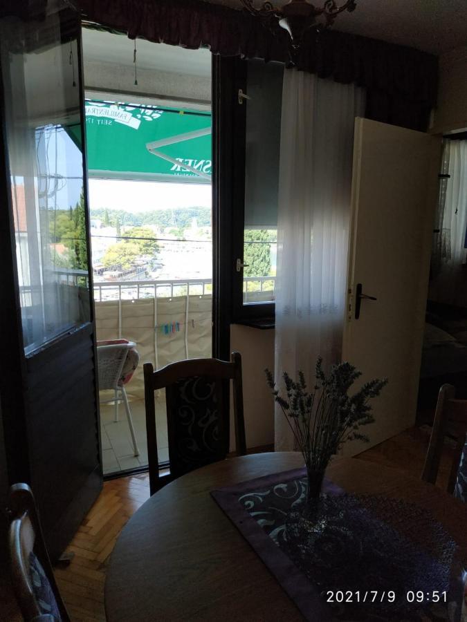 Apartments Raguz 챠브타트 외부 사진
