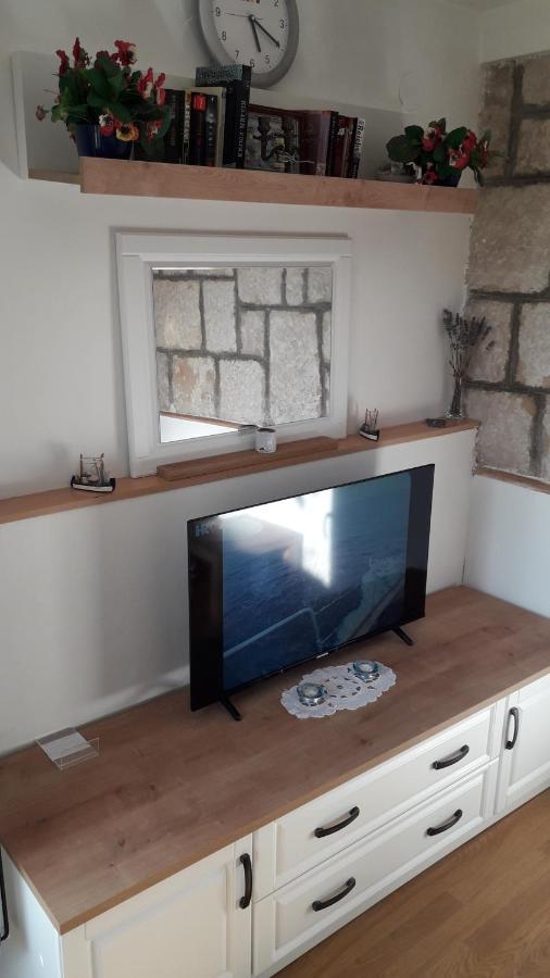 Apartments Raguz 챠브타트 외부 사진